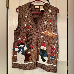 SOLD - crossposted- Bobbie Brooks Christmas Sweater Vest Size M